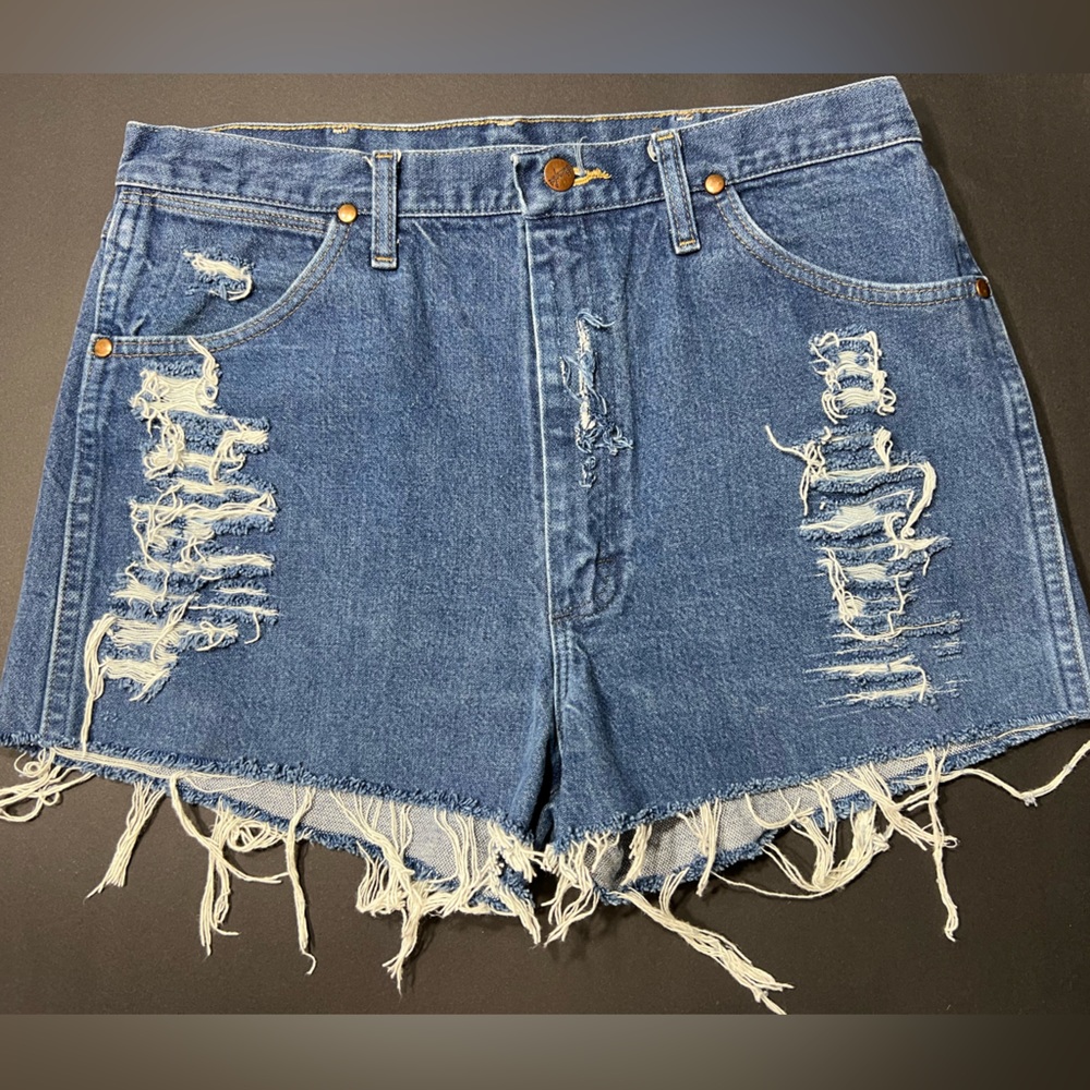 Wrangler cutoff distressed jean shorts